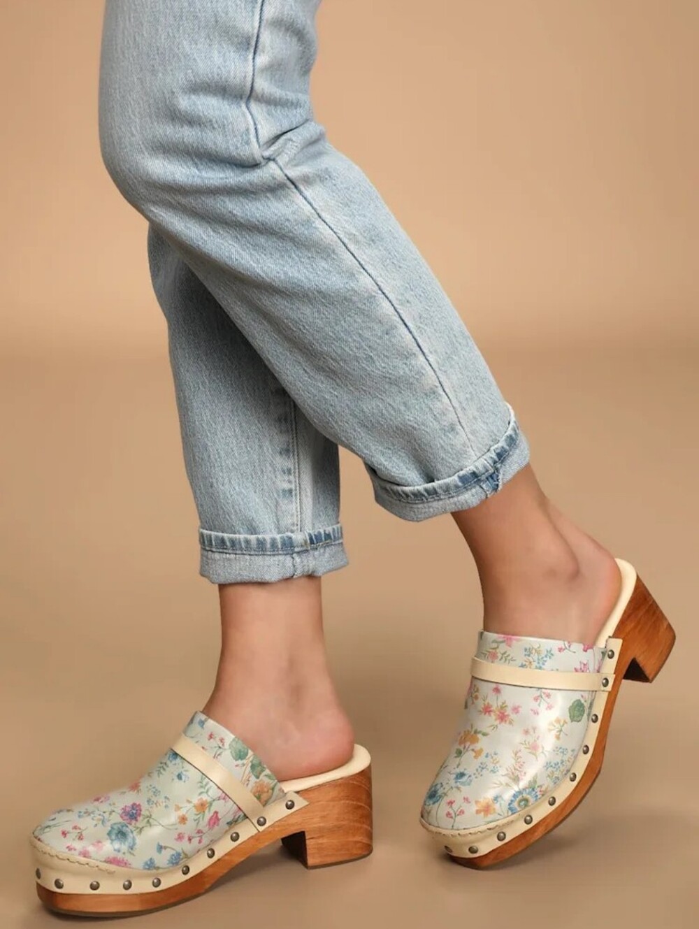 Free People Calabasas Ivory Floral Print Leather Studded Wooden Clogs Size 40